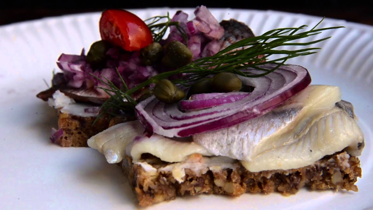 Sejarah Pickled Herring Sebagai Kuliner Tradisional Denmark
