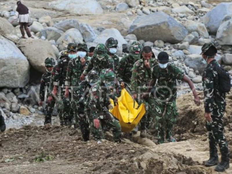 Duka Sumatera: Total Korban Tewas Banjir Melebihi 800 Jiwa