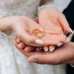 Nikah Muda: Saat Agama Jadi Tameng Risiko Sosial