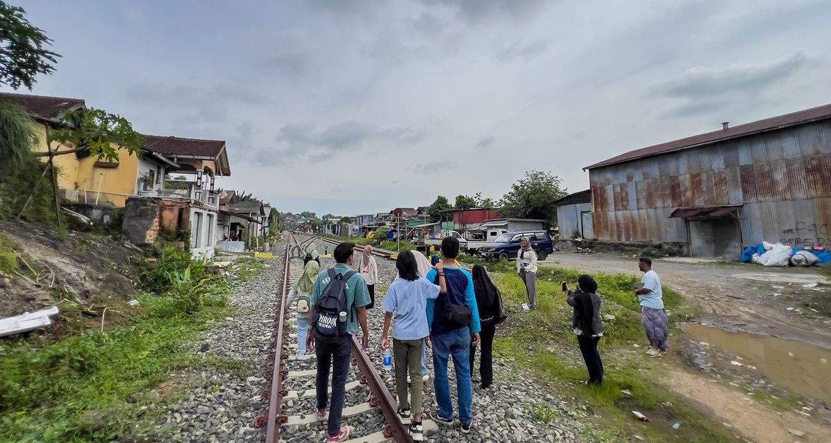 Program Walking Tour Sejarah Wonogiri Di Jalur Kereta Baturetno