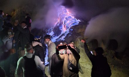 Kawah Ijen, Surga Vulkanik dengan Fenomena Langka