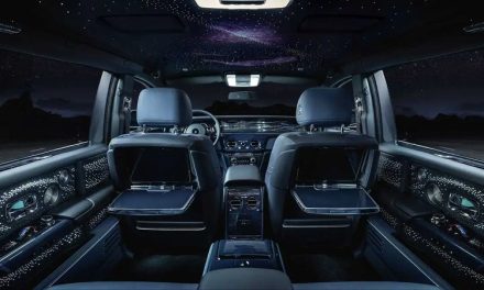 Rolls Royce Phantom, Kenyamanan & Kemewahan Tanpa Tanding