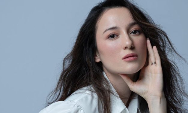 Julie Estelle, Aktris Berbakat dengan Karier Konsisten di Dunia Film