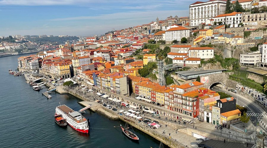 Kawasan Ribeira Keindahan Bersejarah Di Tepi Sungai Douro