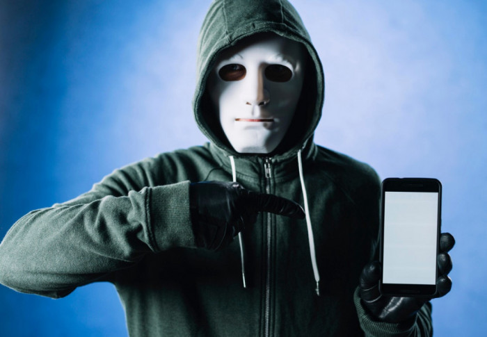 Penyadapan Ponsel Dan Cara Mengatasinya Agar Tidak Di Sadap