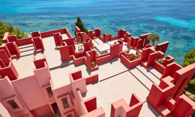 Apartemen Di Spanyol Mirip Bangunan Squid Game