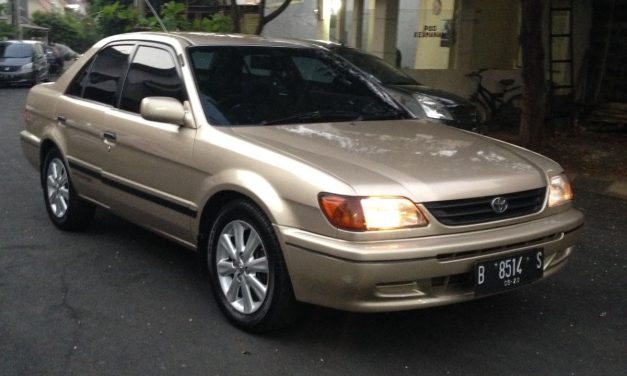 Toyota Soluna, Sedan Legendaris YTng Efisien Dan Juga Tangguh