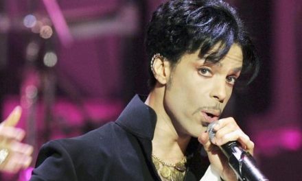 Penyanyi Prince Rogers Nelson Adalah Musisi Yang Melegenda