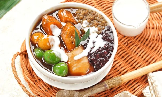 Hidangan Bubur Kampiun Makanan Favorit Masyarakat Minang