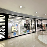 Brand Moschino Fast Fashion Yang Paling Trendi Saat Ini
