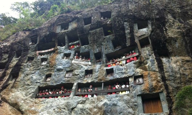 Mengenal Gua Lemo, Warisan Budaya Leluhur Toraja